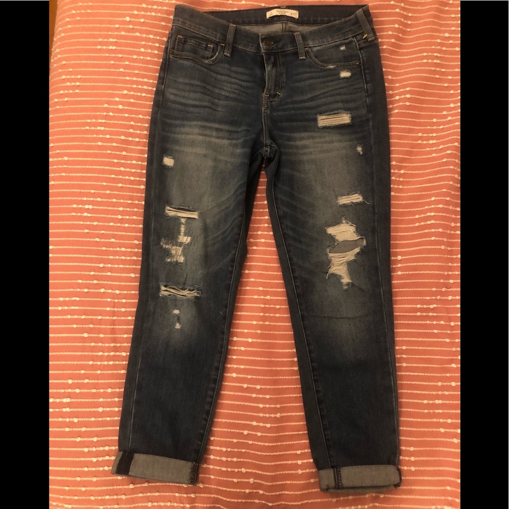 Abercrombie & Fitch boyfriend jeans (size 27/US 4)